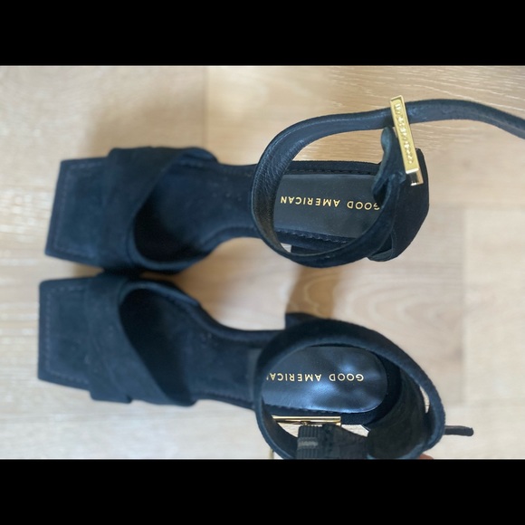 Good American Platform Black Suede Sandal Size 9 - Picture 7 of 11